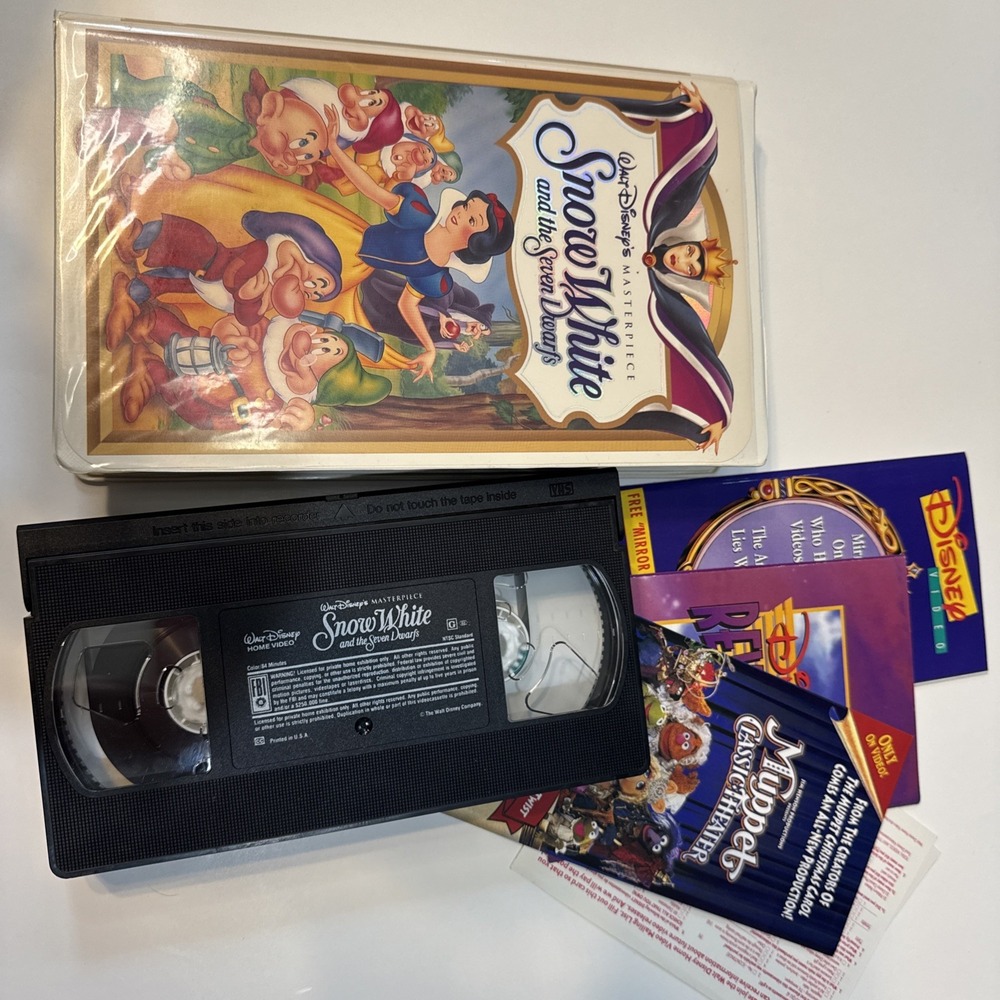 Walt Disney's Snow‎ White and the Seven Dwarfs Masterpiece Collection VHS #1524